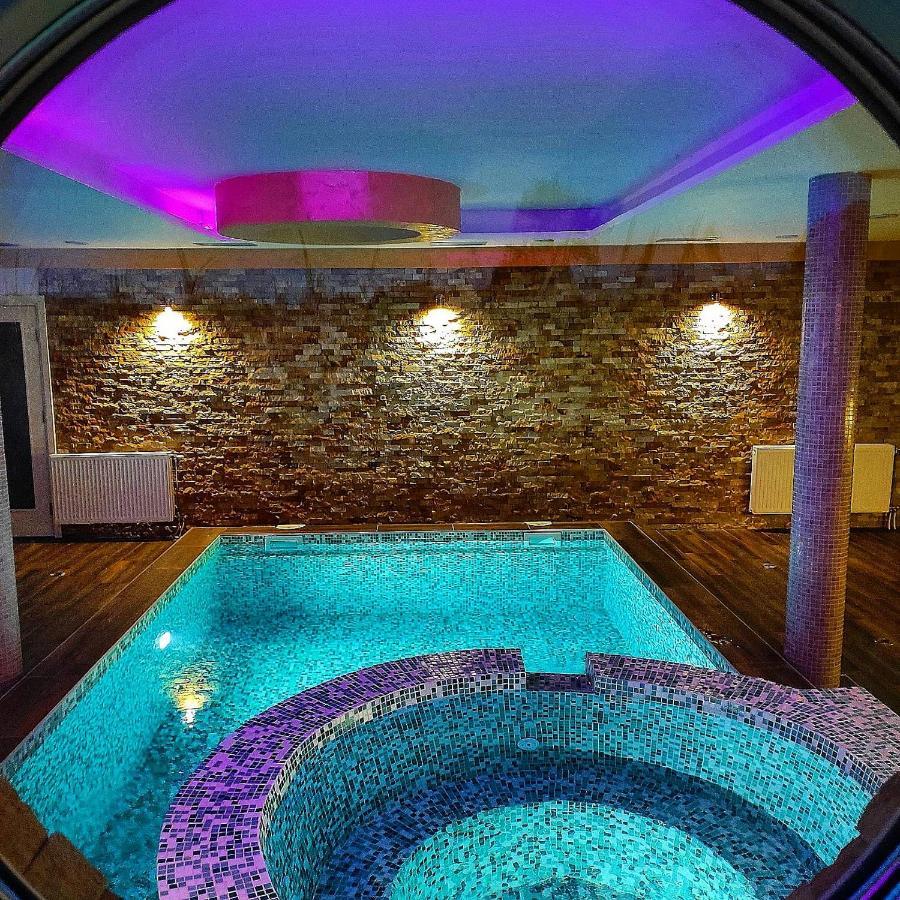 V & V Villa Lalince Экстерьер фото