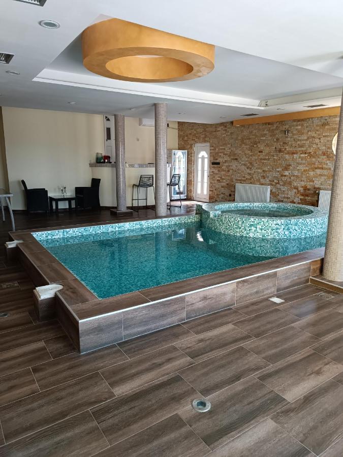 V & V Villa Lalince Экстерьер фото