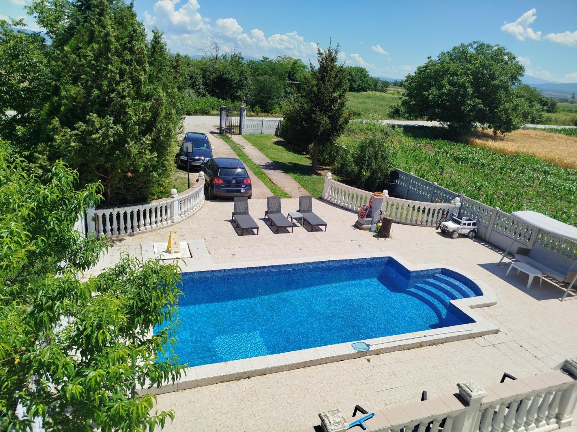 V & V Villa Lalince Экстерьер фото